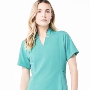 Figs Inala Slim Self Collar Scrub Top Aquamarine BNWT XS